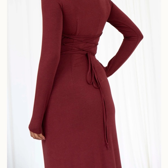 Venus Long Sleeve Dress in Bamboo / Asymmetrical Ruffled Long Sleeve Dress - Picture 3 of 8